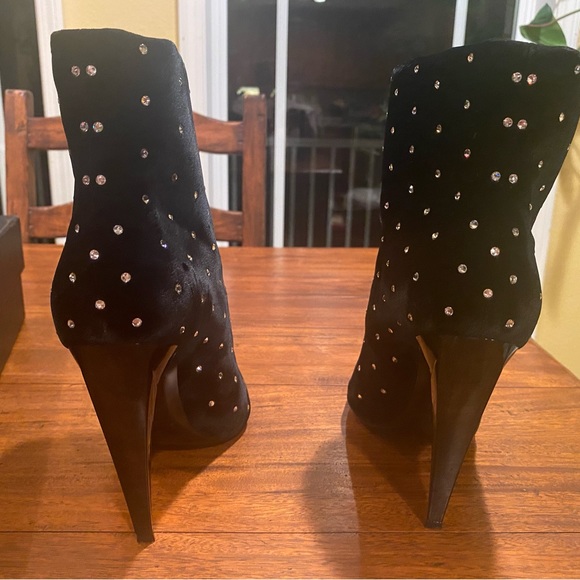 Saint Laurent Freja 105 Ankle Boot In Black Velvet size 41 - Picture 12 of 15